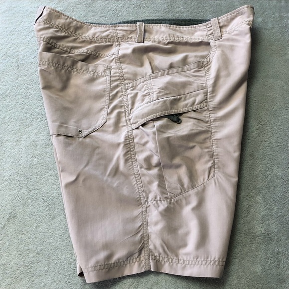 Mountain Hard Wear Taupe Lightweight Nylon Long Shorts - Picture 5 of 12